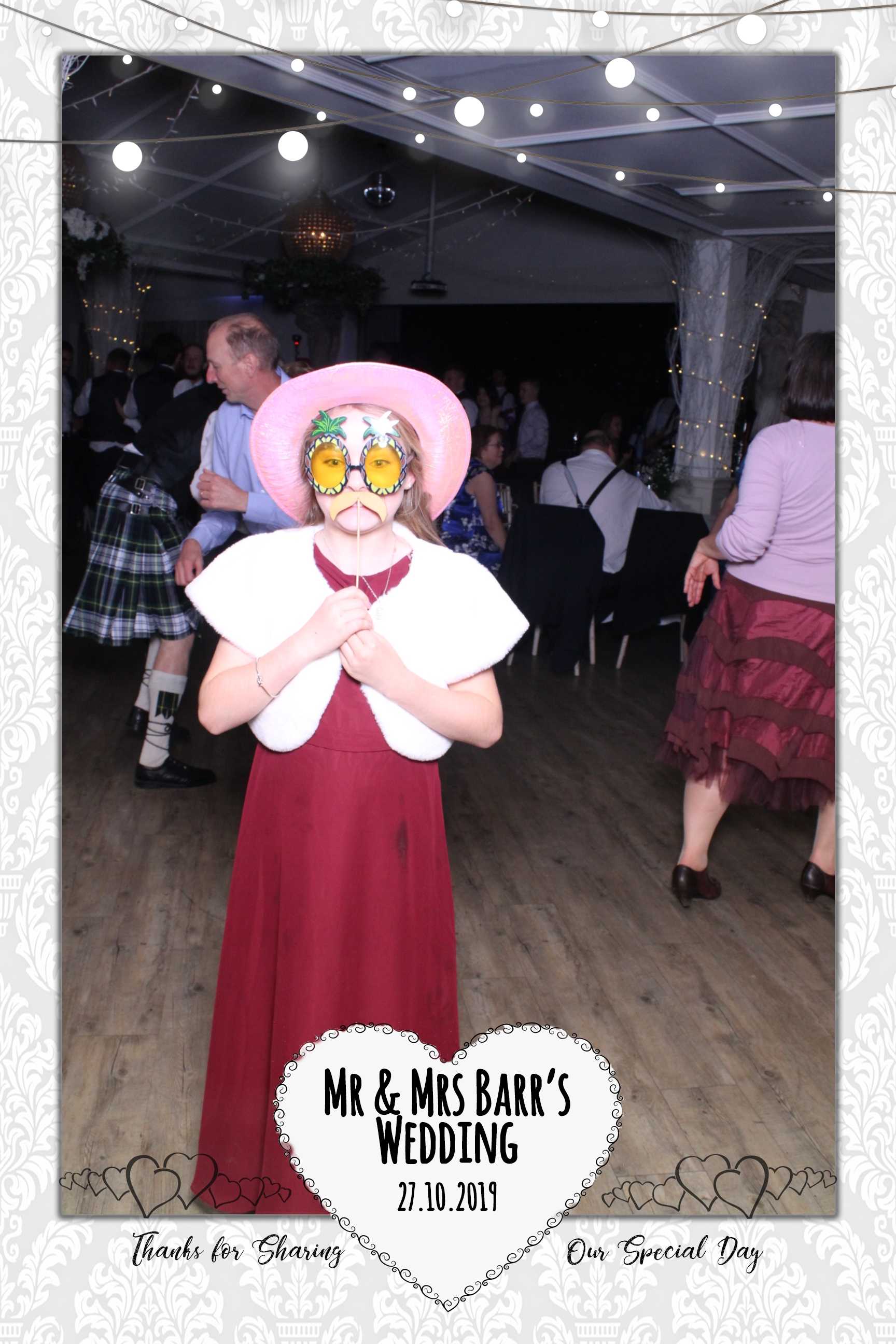 Mr & Mrs Barr's Wedding | View more photos from the event at images.mobile-photo-booth.com/u/MobilePhotoBoothUK/Mr-Mrs-Barrs-Wedding
